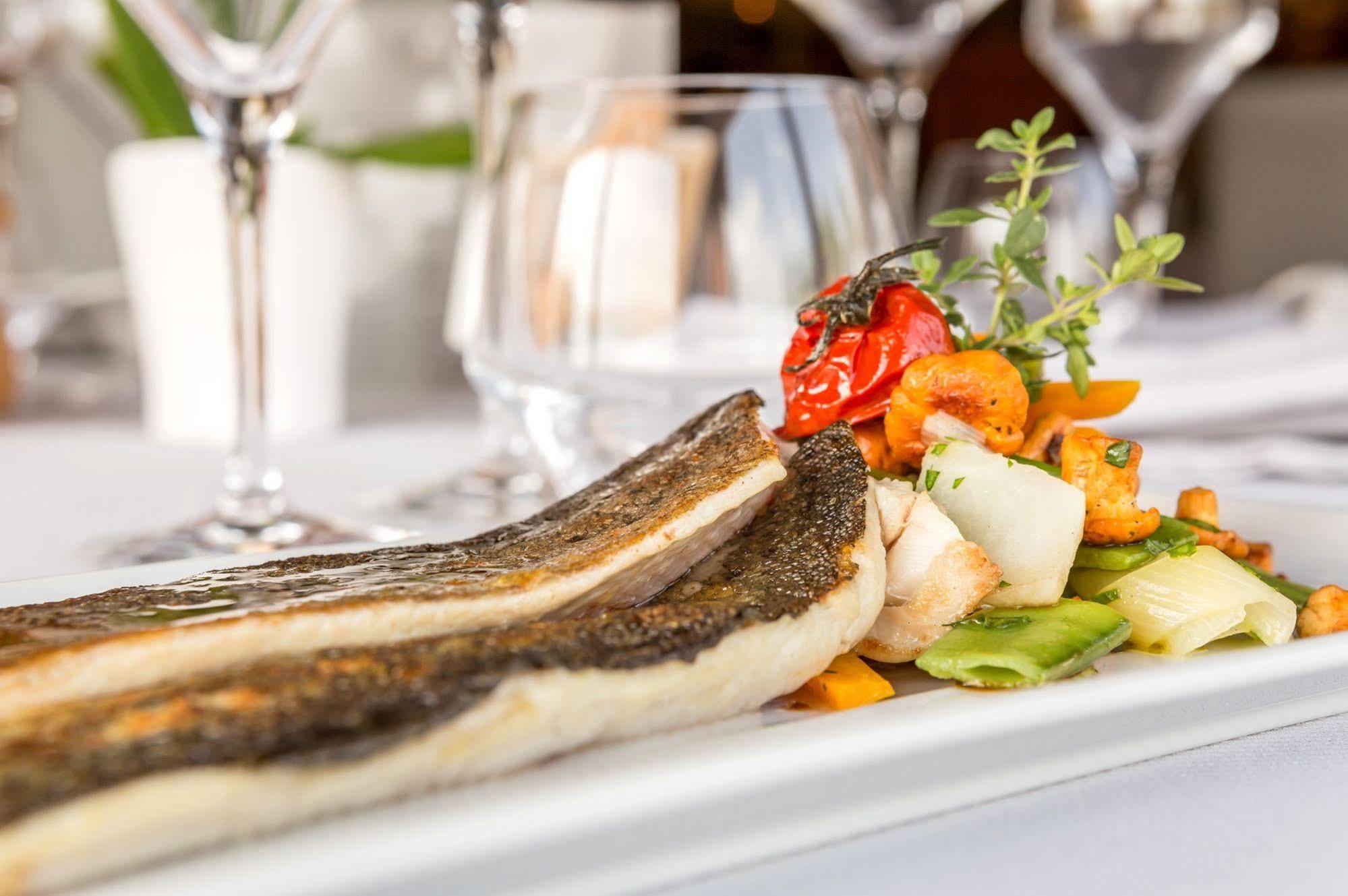 Hotel Restaurant La Tour Dunieres 외부 사진